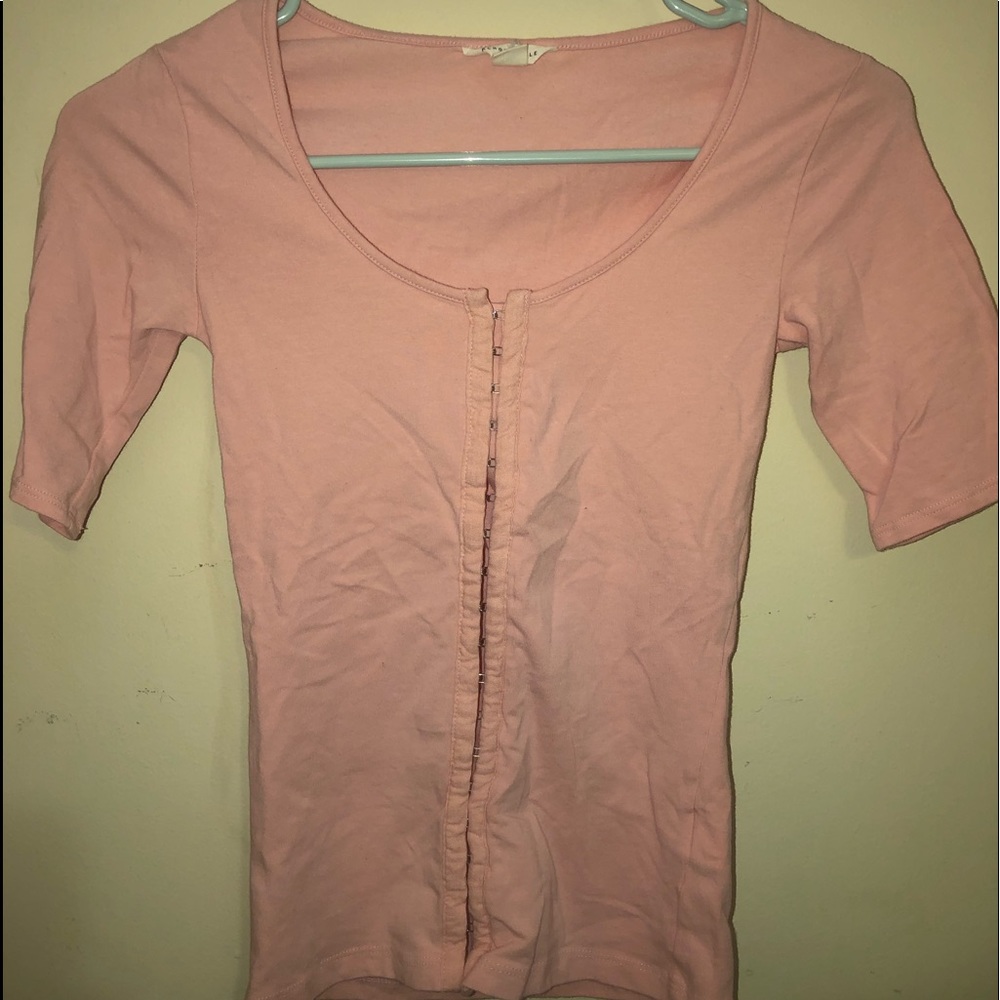 WORN ONCE! no stains, the brand is Aeropostale, xs